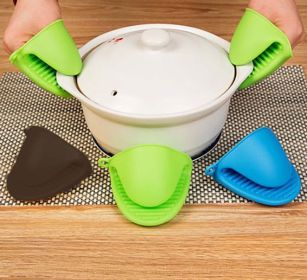 Crab Grab Silicone Finger Mitts - 2 Pack (Color: green)